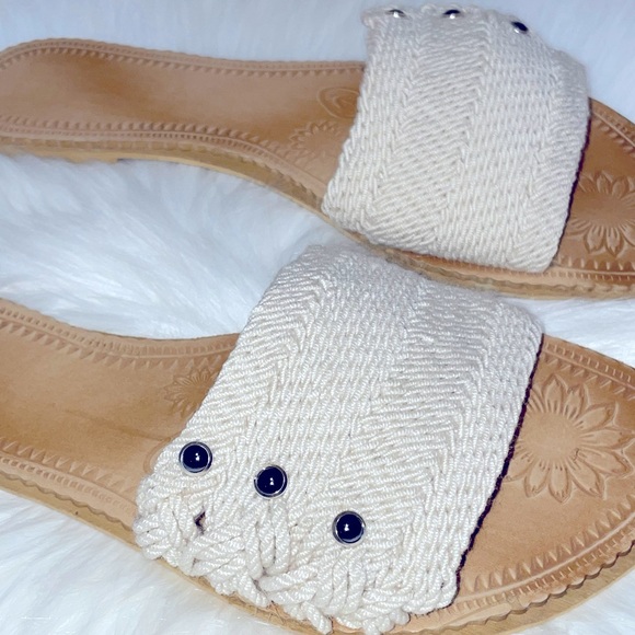 🇨🇴🦋 Handwoven Wayuu Sandals - Picture 3 of 7